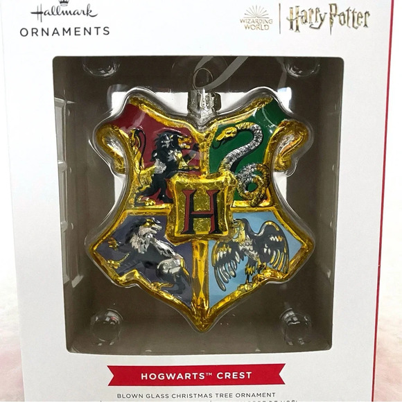 Hallmark Harry Potter Hogwarts Crest Glass Christmas Ornament NIB - Picture 6 of 6